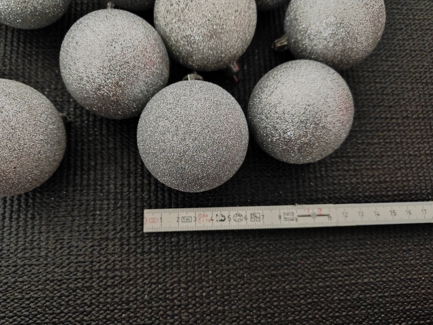 Alle Dekorationen: Weihnachtskugeln silber-glitzer – Gebraucht aus Rickenbach b. Wil von Beautiful.Things 6