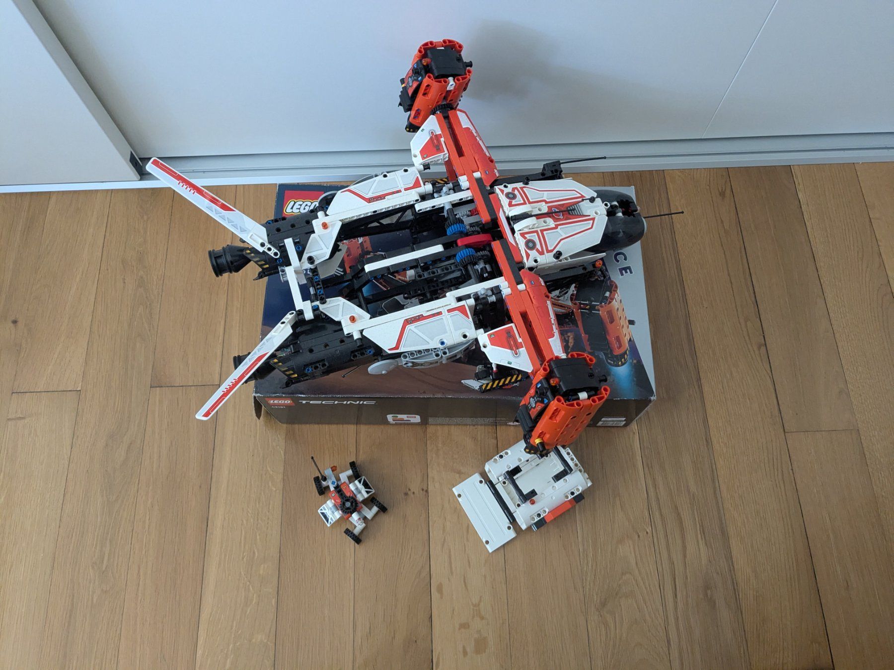 Lego Giocattoli: Lego Technic 42181 VTOL Raumtransporter Space, komplett – Nuovo (secondo la descrizione) da Basel venduto da fre_6759 1