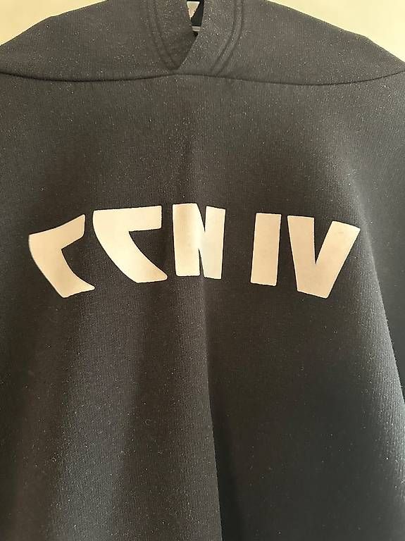 Pullover & Sweatshirts: CCN4 Oversized KapuzenPullover von Bushido – Gebraucht aus Wald AR von vto_pp65 1