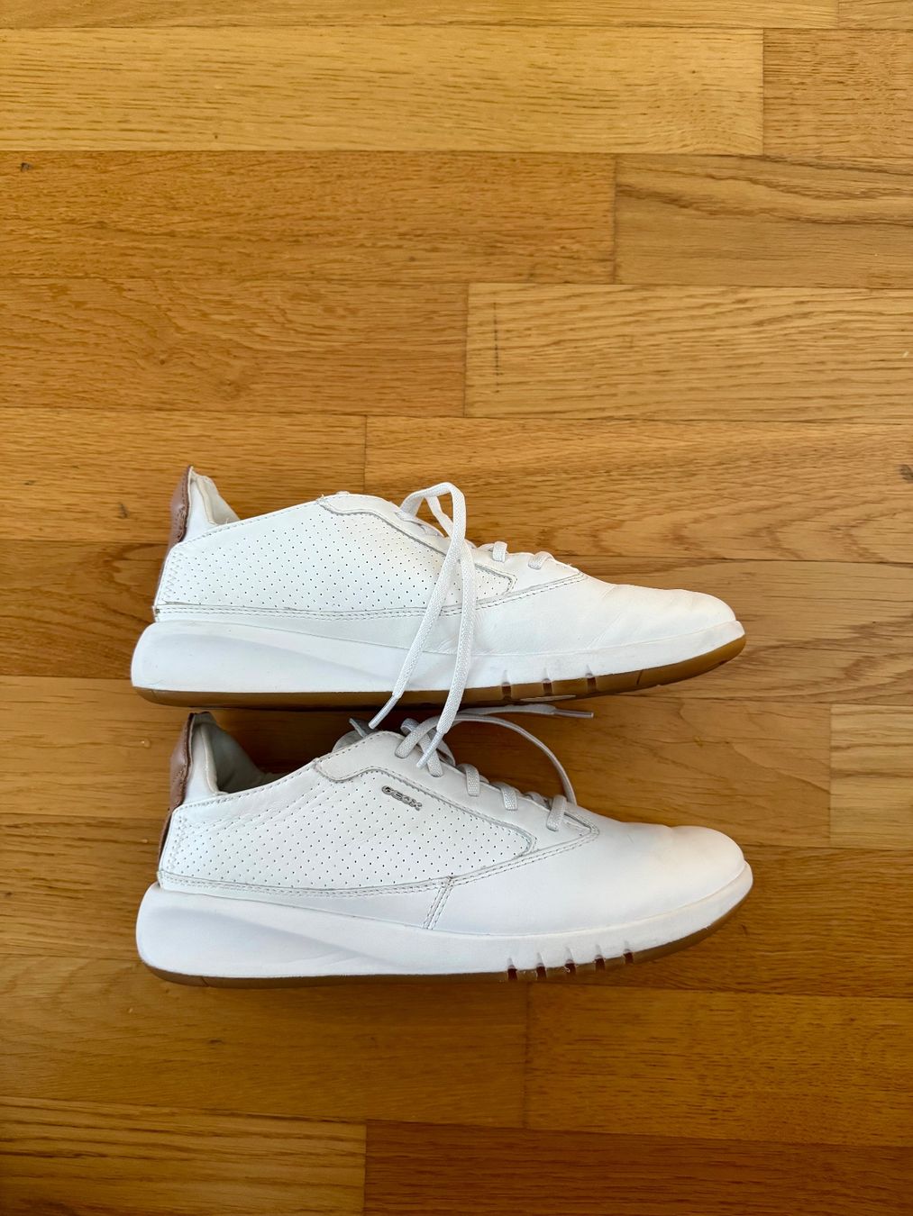Geox Scarpe da donna: GEOX Aerantis Sneakers – Nuovo (secondo la descrizione) da Wettingen venduto da AskaB