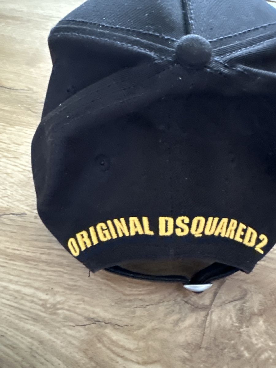 Hüte, Mützen & Caps: Dsquared2 Kappe – Gebraucht aus Bad Ragaz von Nikis_Markt 1