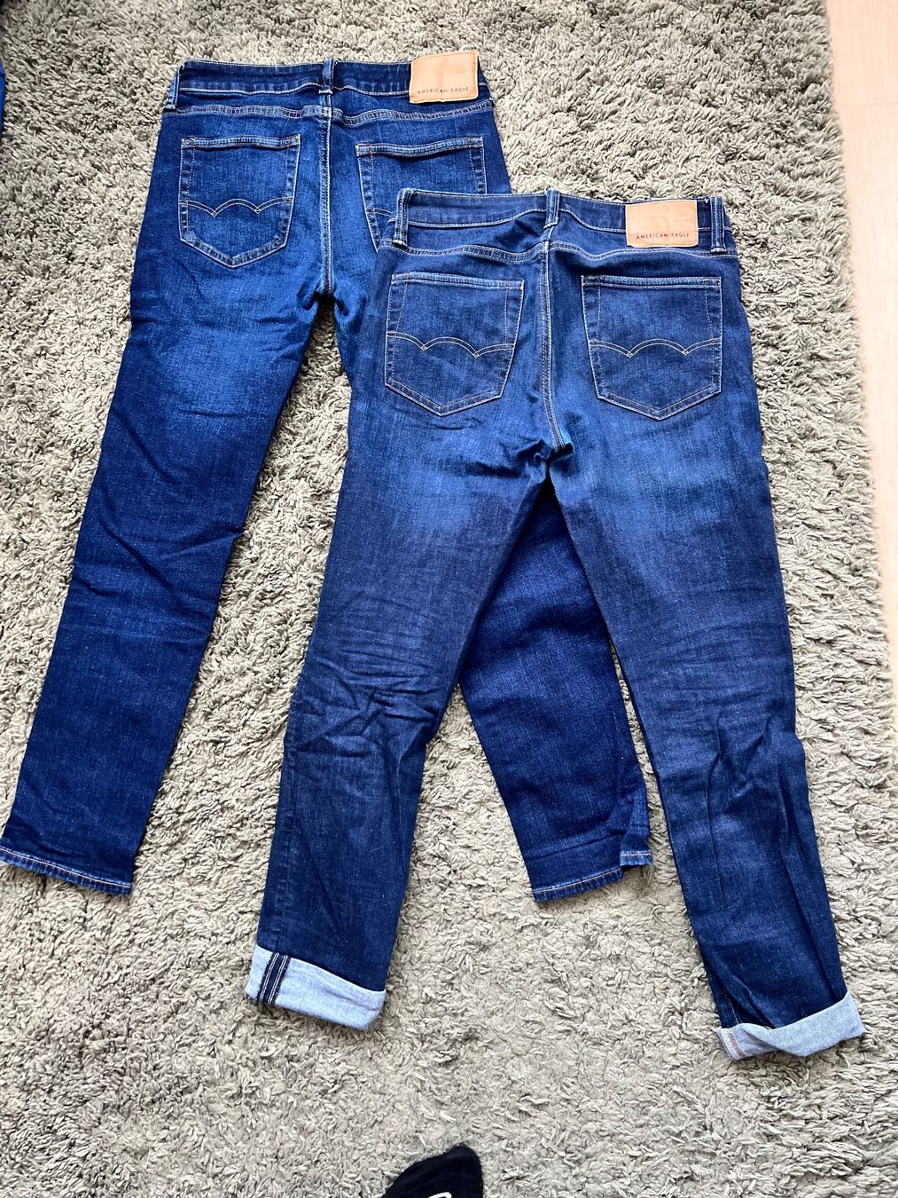 American Eagle Jeans: 2x American Eagle Jeans blau Grösse 29/30 – Nuovo (secondo la descrizione) da Langnau am Albis venduto da olimrt 3
