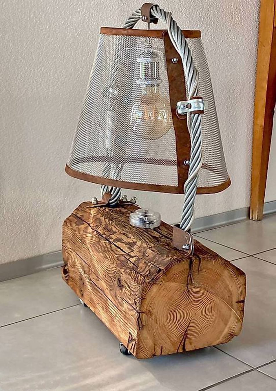 Lampen: Lampe sur roulettes PiM creative lights : pièce unique – Neu (gemäss Beschreibung) aus Sion von pie_2zs9 1