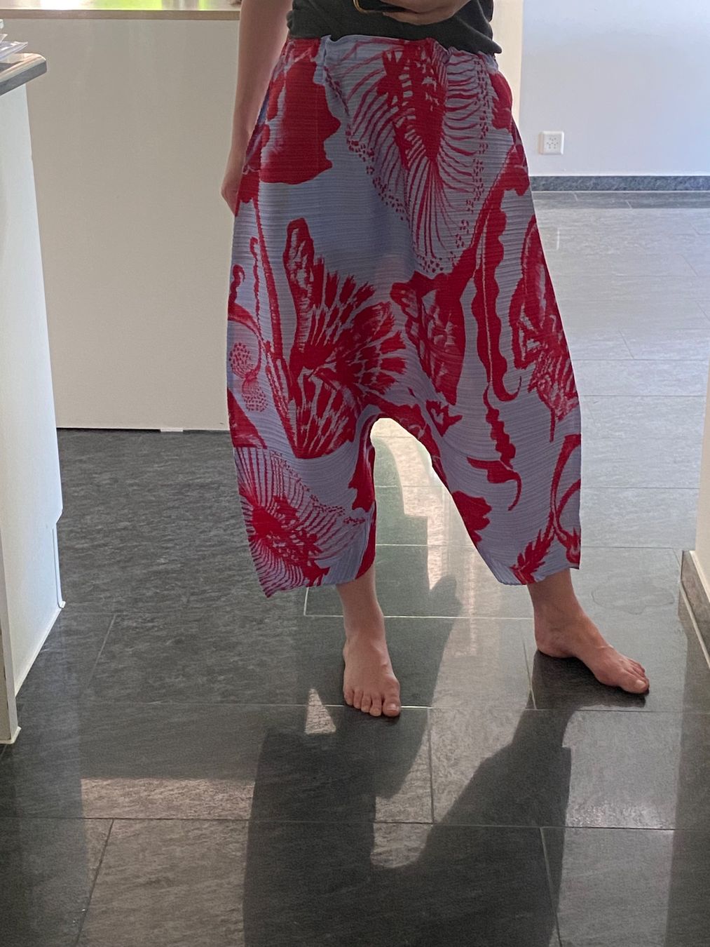 Issey Miyake Pantaloni: Issey Miyake Pants – Nuovo (secondo la descrizione) da Luzern venduto da rachlaw1 2