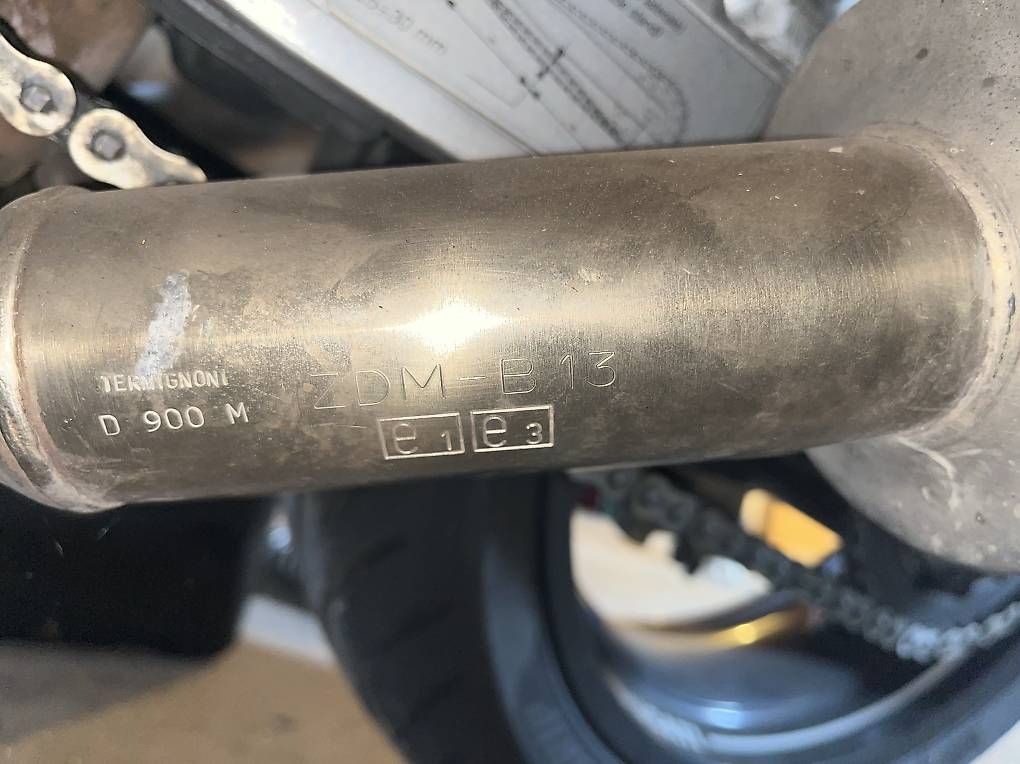 Sistemi di scarico: Auspuff Ducati Monster Carbon – Usato da Hohentannen venduto da Jfblade 2