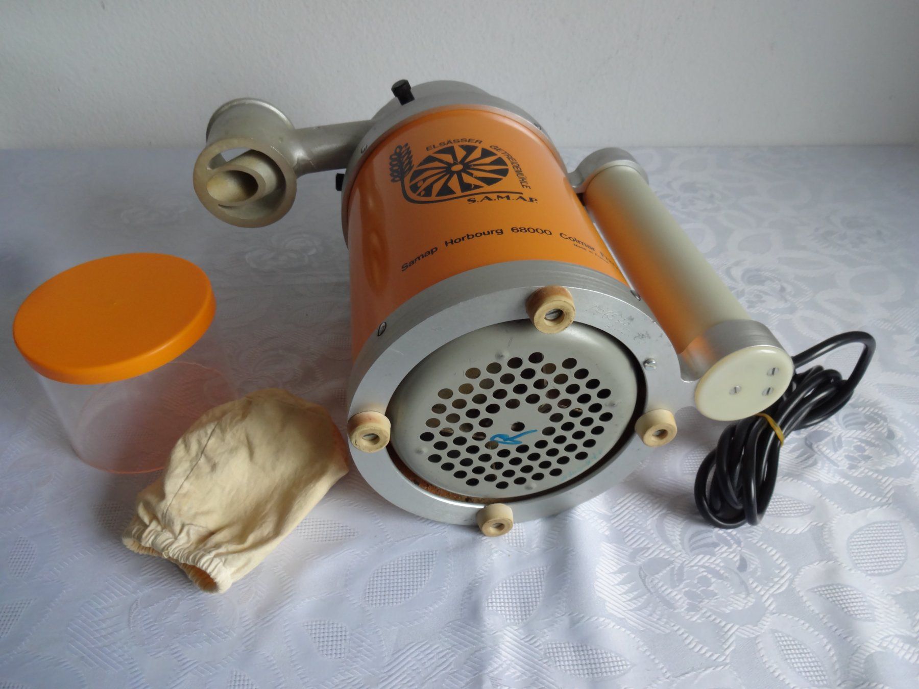 Küchengeräte: SAMAP " Elsässer "Getreidemühle Mod. GR2 / 700 Watt – Gebraucht aus Frauenfeld von Jahy 4