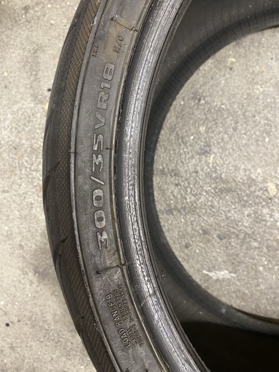 Pneumatici & Ruote complete: Motorrad Reifen 300 – Nuovo (secondo la descrizione) da Kaltbrunn venduto da la77