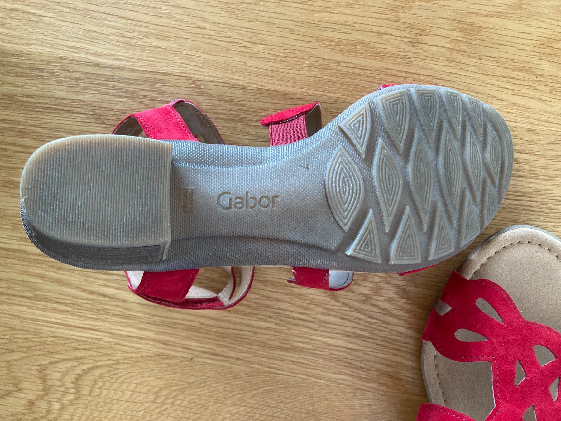 Scarpe da donna: Rote Sandalen,  Gabor Grösse  / 40.5 – Nuovo (secondo la descrizione) da Siblingen venduto da magnolia74 2