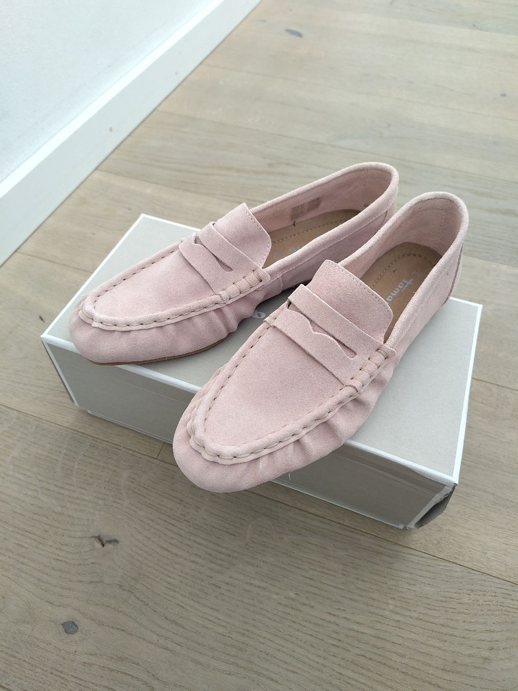 Tamaris Scarpe da donna: Mocassins Tamaris rose – Nuovo (secondo la descrizione) da Bussy-Chardonney venduto da cco_sm66