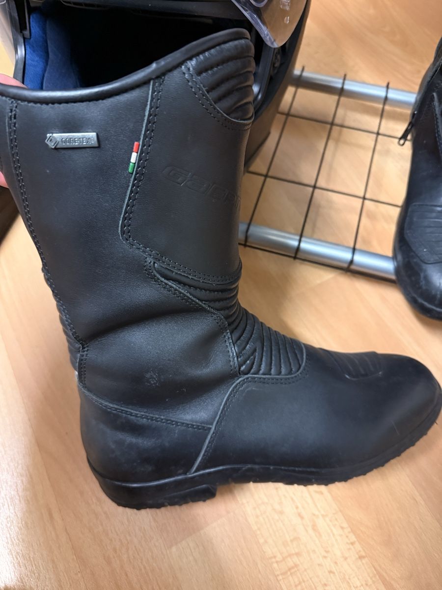 Gaerne Scarpe da uomo: Motorradstiefel Gr.38, Handschuhe S – Usato da Zürich venduto da vkn_mb69