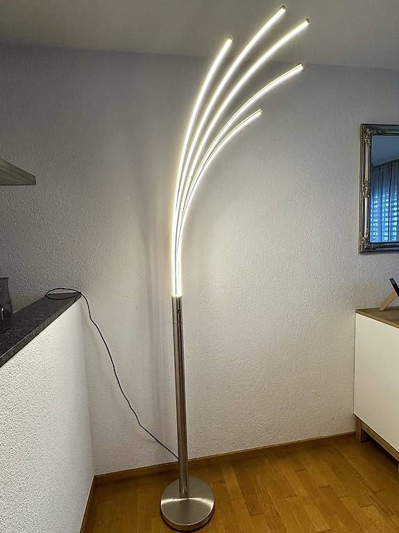 Lampes: LED Stehlampe - dimmbar – D'occasion à Diepoldsau par Take1 1