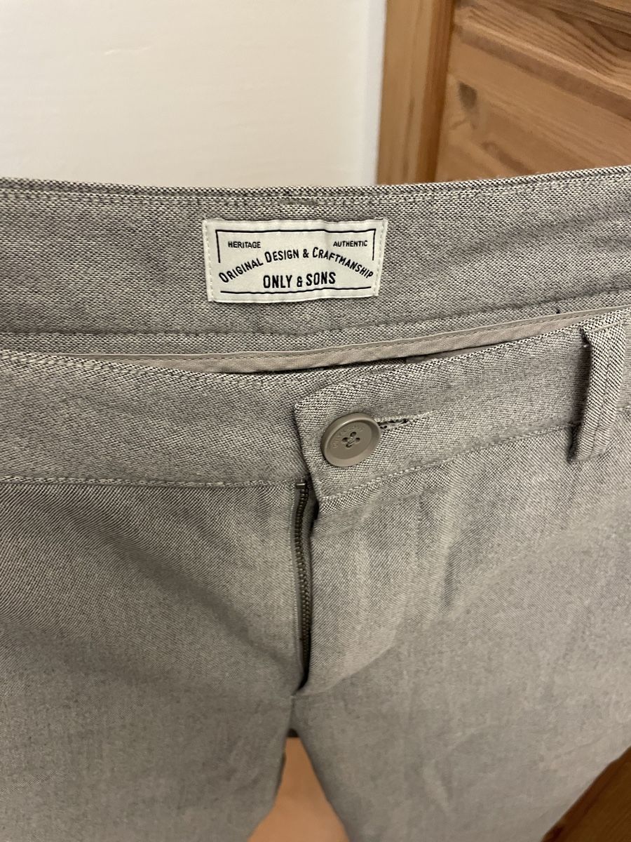 Pantaloni: Only & Sons Hose, Grösse 36/32 – Usato da Hinwil venduto da rubinstar4 2
