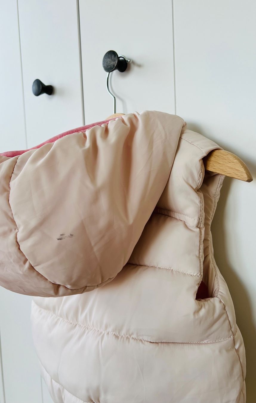 Zara Altro abbigliamento: Daunenweste Kinder Zara 74 creme - rosa – Usato da Burgdorf venduto da rulan 3