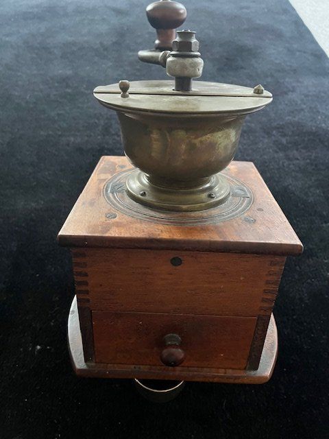 Elettrodomestici da cucina: Kaffee Mühle  - antik – Usato da Romanshorn venduto da Knut4 1