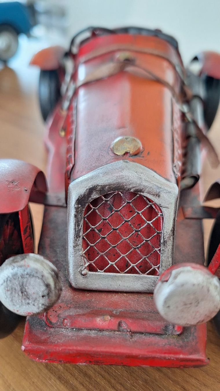 Modellbausätze & Standmodelle: Metall-Oldtimer Auto rot Modell Deko – Gebraucht aus Brugg AG von bacbac5757 4