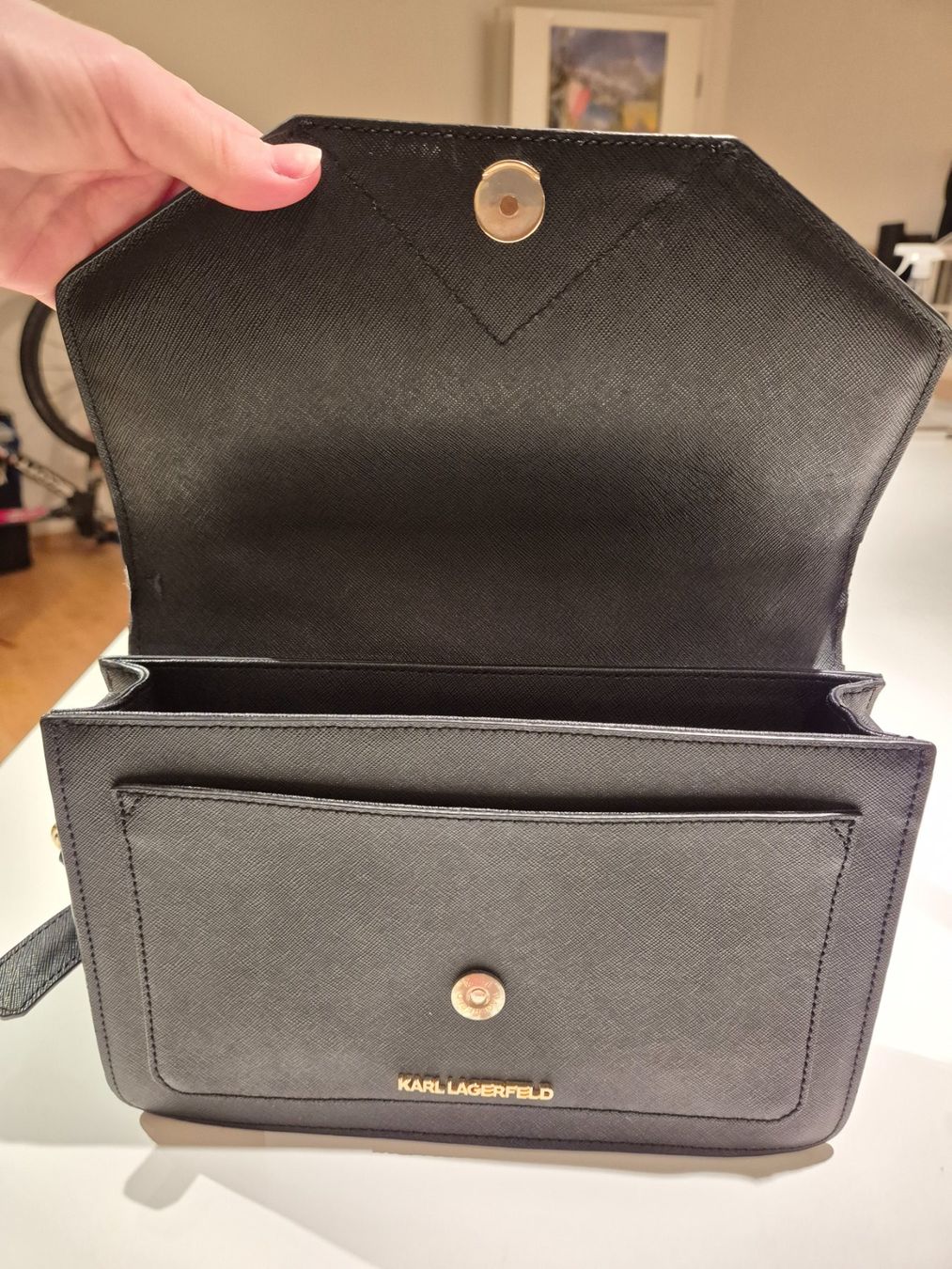 Karl Lagerfeld Taschen für Damen: Sac Karl Lagerfeld – Gebraucht aus Valeyres-sous-Montagny von Romy. 1