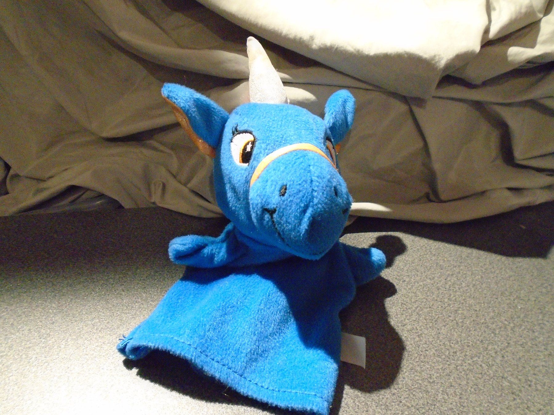 Giocattoli: Handpuppe Einhorn, blau – Usato da Zürich venduto da abraxas1291