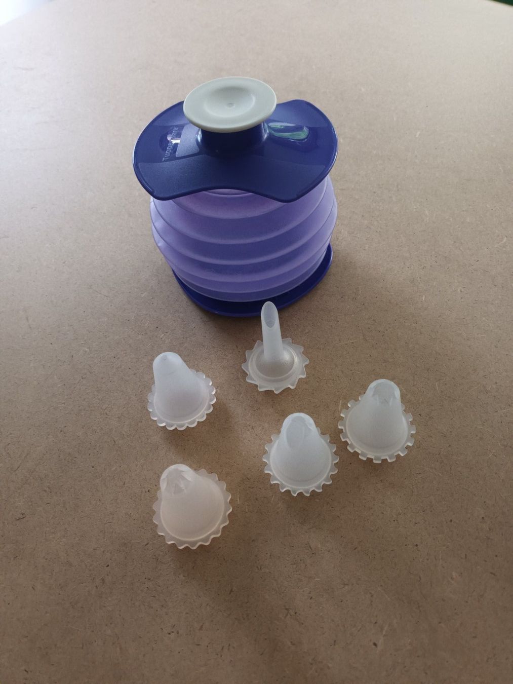 Tupperware Appareils de cuisine: Tupperware-Dekorkugel – D'occasion à Malters par zekusushi