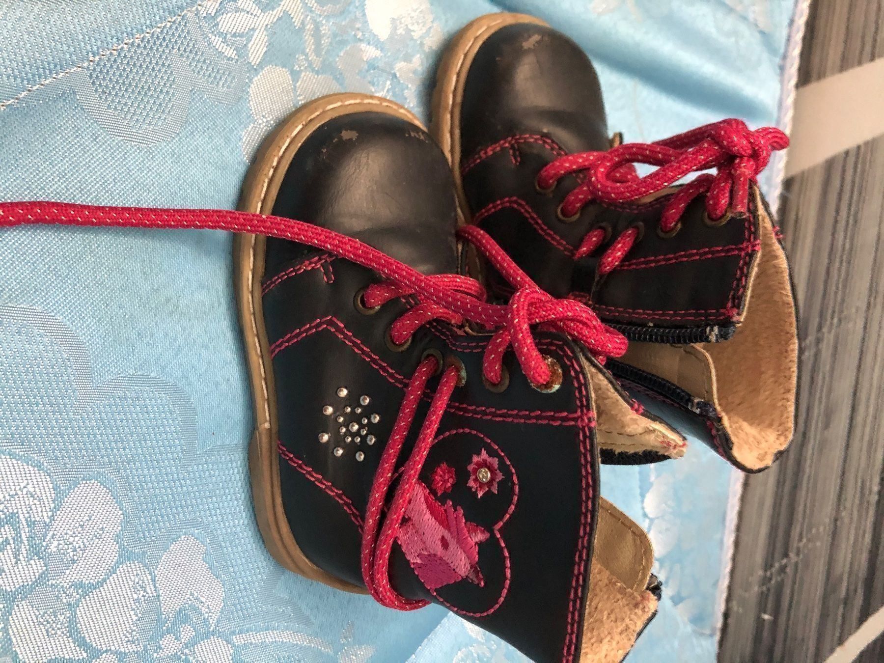 Scarpe per ragazze: Bottes fille t20 – Usato da MARLY venduto da AISLEE