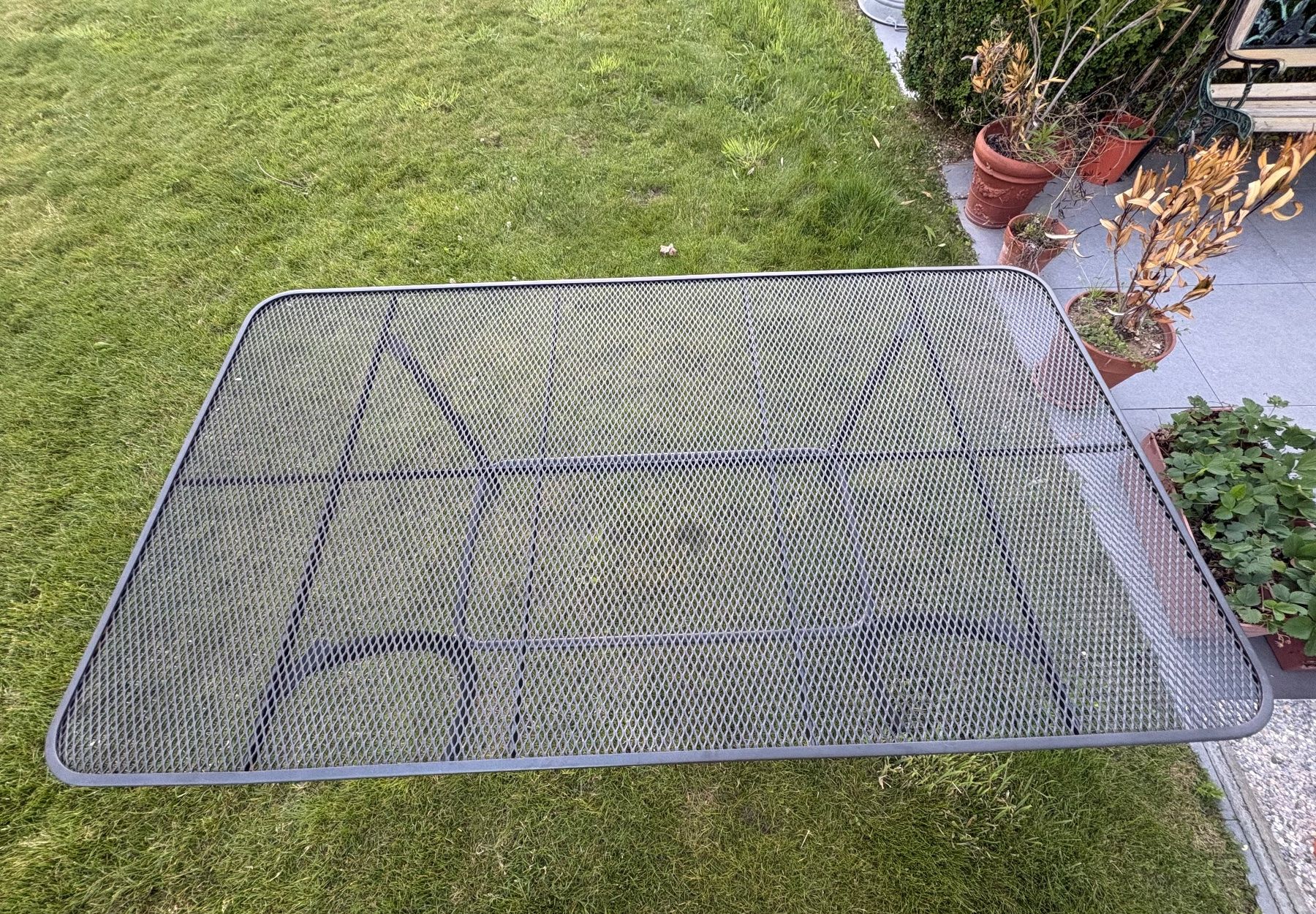 Set de table et chaises: Table de jardin – D'occasion à St-Sulpice VD par elo_k8ls 1