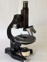 E. Leitz Wetzlar Microscope No.391540
