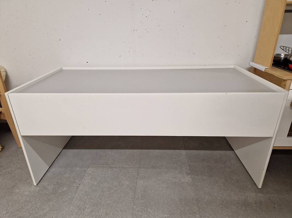Tavoli: Ikea Dundra Spieltisch – Usato da Döttingen venduto da sa_sch_