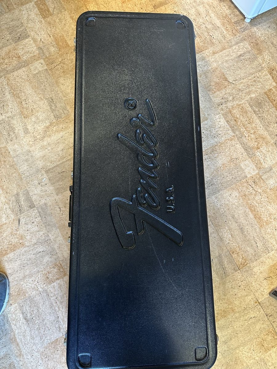 Fender Strumenti musicali: Fender "The Strat" 1982 inkl. Koffer – Usato da Tschierv venduto da Screamingwolfguitars 6