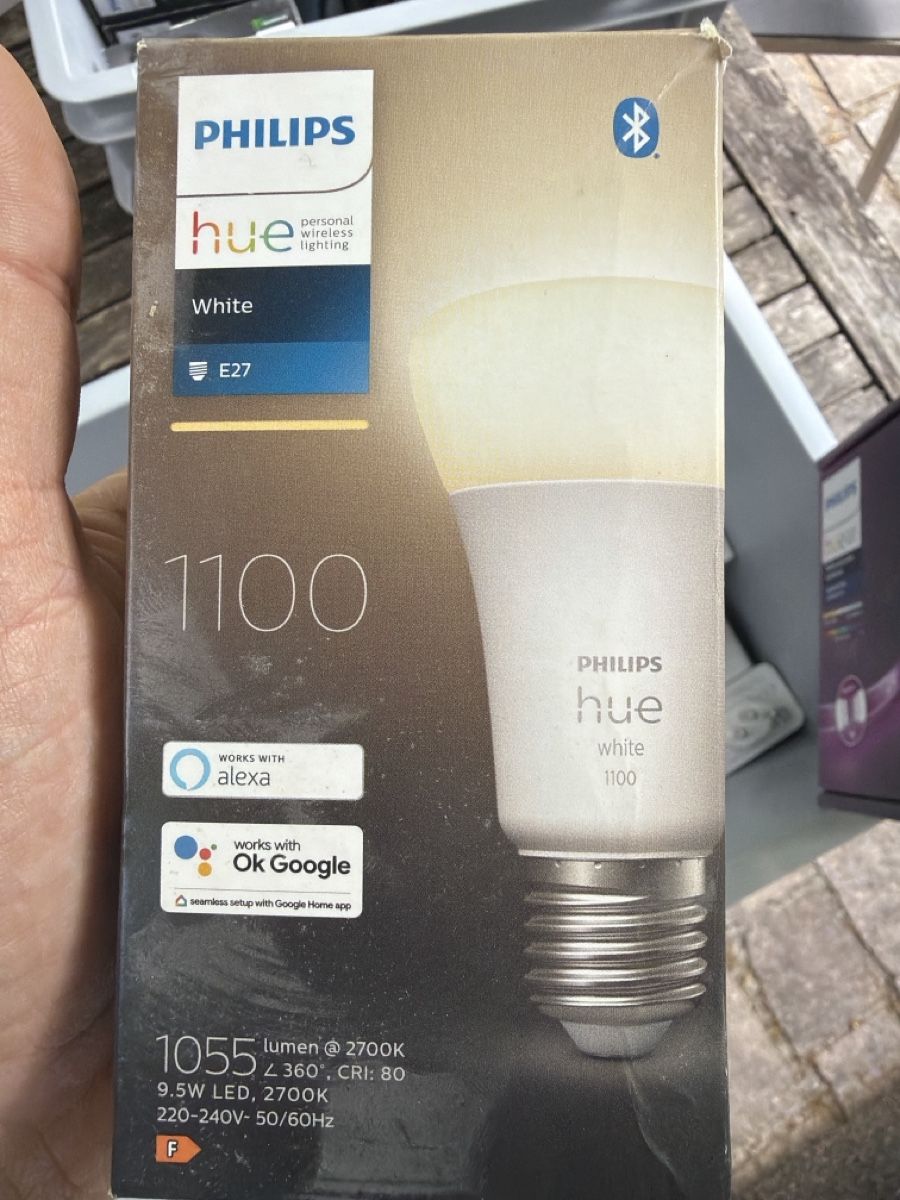 Philips Lampade: Diverses Philips Hue Equipment , teils neu – Usato da Pfaffhausen venduto da NFIZH 2