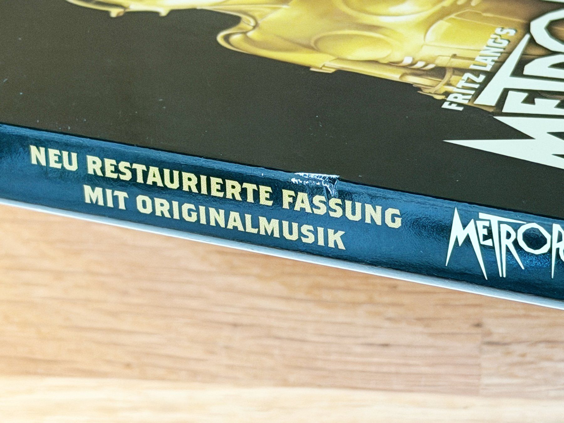 Tutti i DVDs: Metropolis Fritz Lang DVD, Deluxe Edition, Restauriert – Usato da Adliswil venduto da Ch_Mei 3