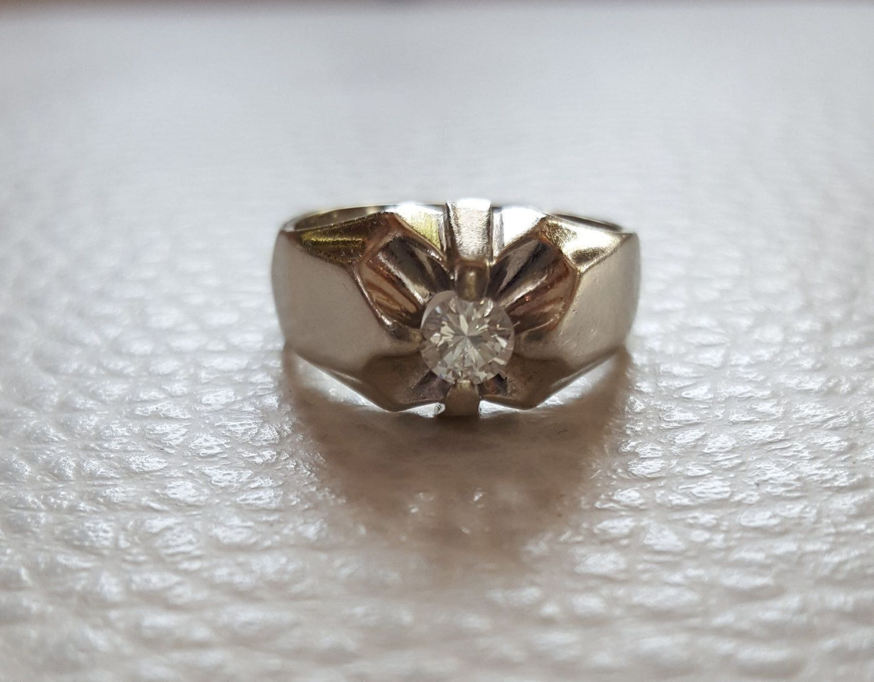 Anelli: 750 Weiss Gold Solitär Ring Mit Brillant – Usato da Wald ZH venduto da Dasilver 3