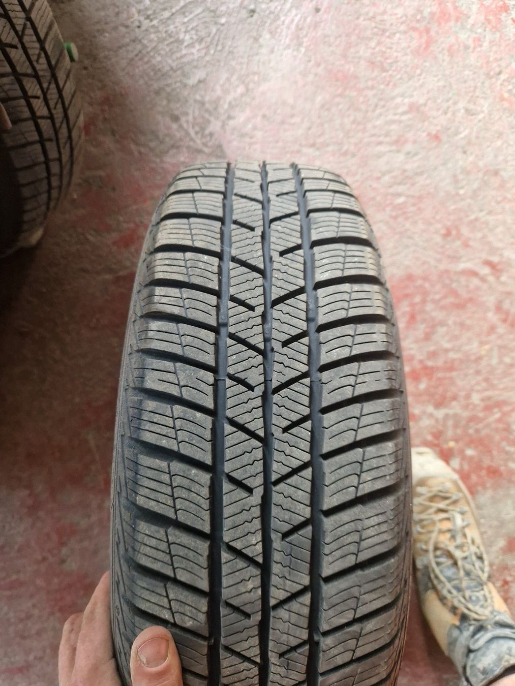 Opel Pneumatici & Ruote complete: Räder zu Opel Corsa m – Usato da Lenk im Simmental venduto da mosimann.m 1