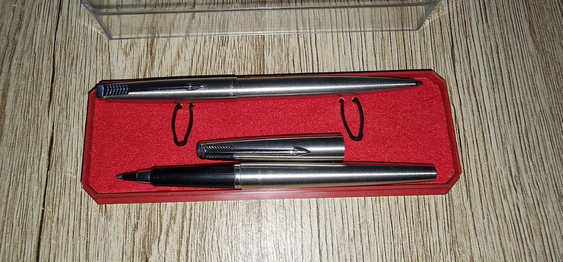 Parker Penna & Evidenziatori: Lots de 2 stylos à bille "Parker mod. 45" – Usato da Genève venduto da Petit-Ange 3