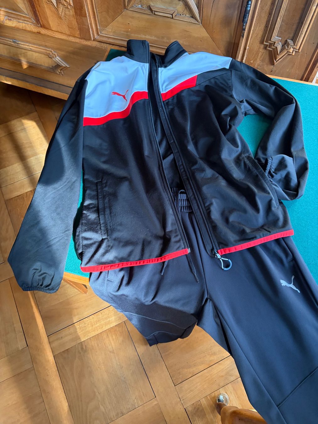 Puma Lotti di vestiti: PUMA  Set /  Pullover + Hose /  SPORTSWEAR  Größe: M – Usato da Interlaken venduto da Bona55 8