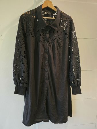 GOZZIP Kleid mit Spitze, Grösse XL Oversize, Top Zustand!