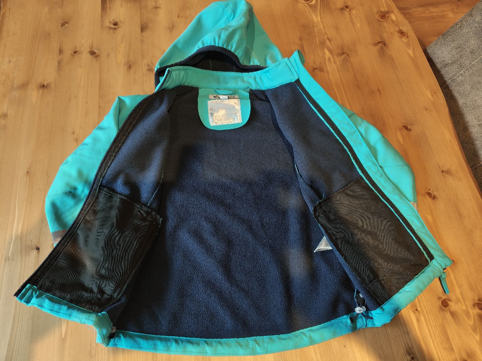 Giacche & Cappotti: Softgeljacke in grösse 104 – Usato da Flawil venduto da minggeli83 3
