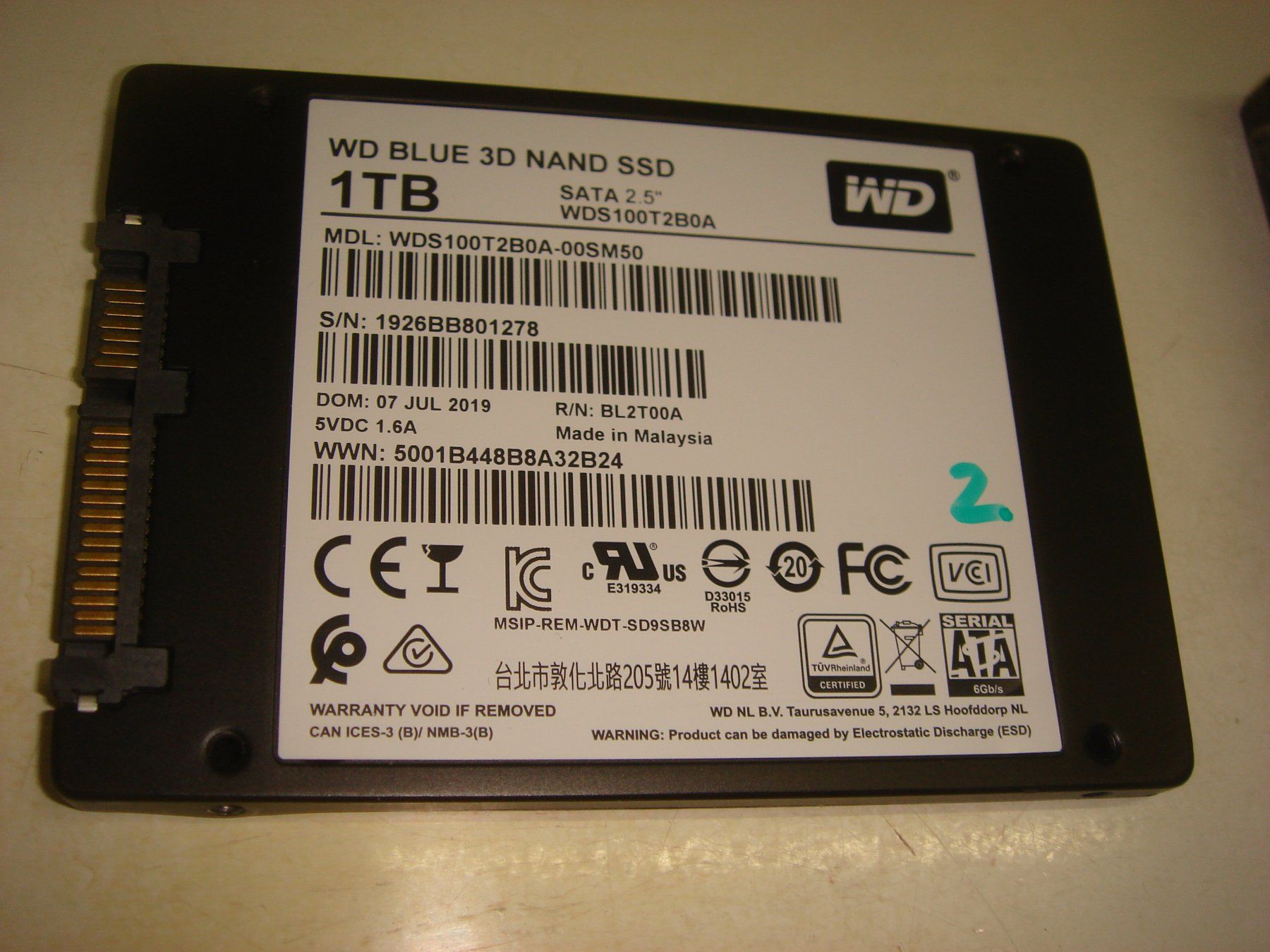 Western Digital Dischi rigidi: 1TB ssd. WD. Details siehe Bildern. – Usato da St. Gallen venduto da pc-sg