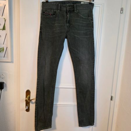 Diesel Slim Skinny Jeans W31 L34 Grau /Grün  Top