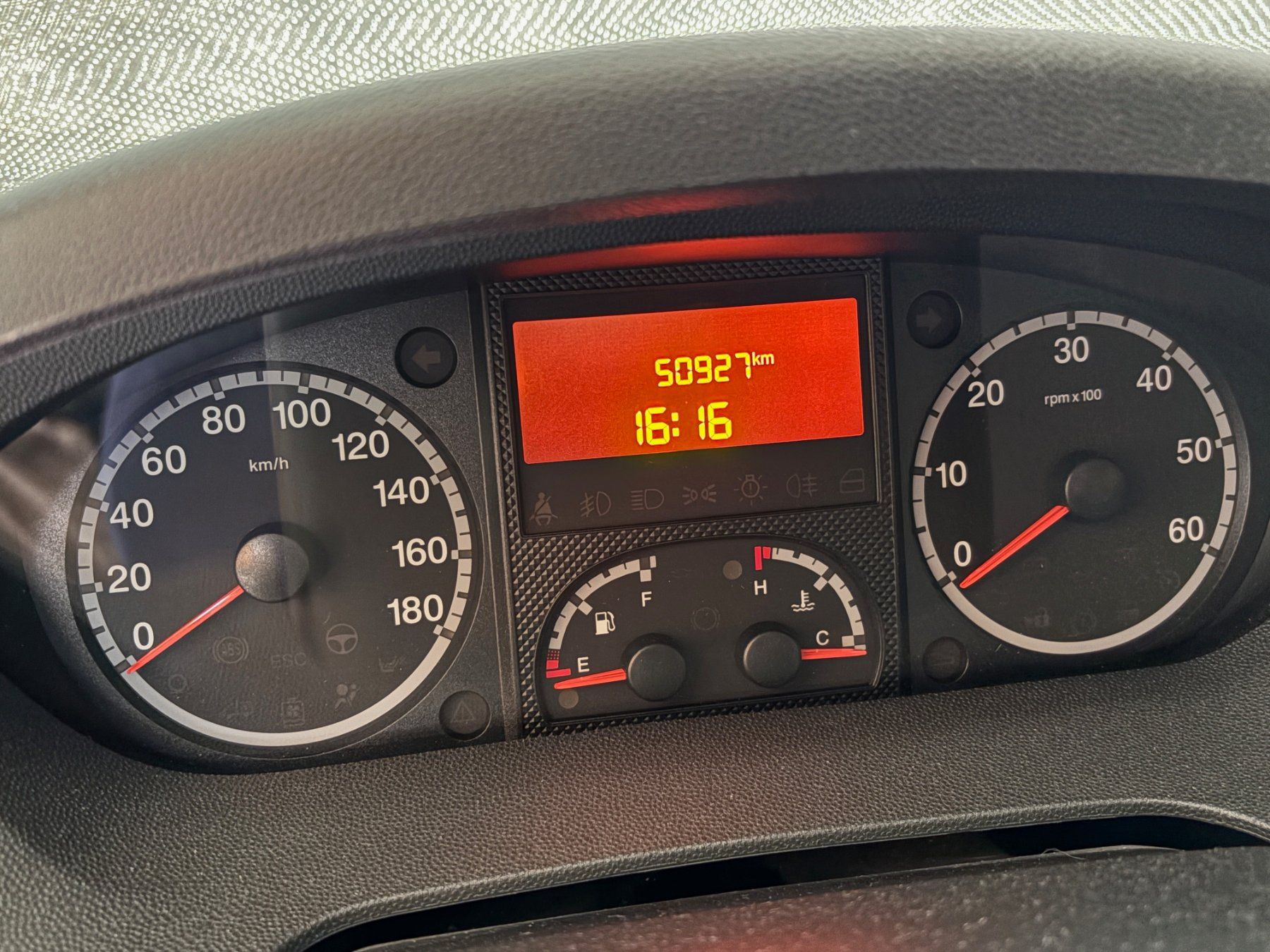 Sunlight Veicoli da campeggio: Wohnmobil Fiat Capron Sunlight A70 – Usato da Aristau venduto da Speedo7 9