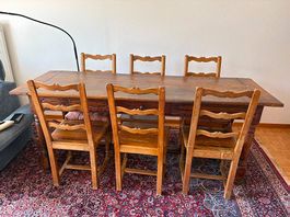 Table de ferme en bois massif avec 6 chaises