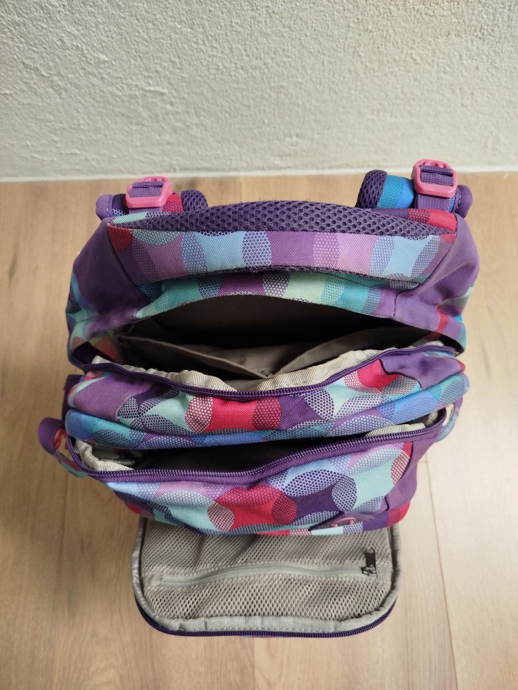 Satch Borse & Zaini: Schulrucksack Satch violett – Usato da Orpund venduto da mch_c7r7 3