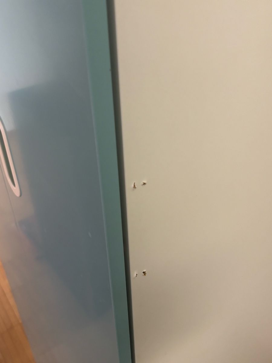 Ikea Armadi: IKEA-Schrank mit Gebrauchsspuren – Usato da Zürich venduto da Chevrolet_55 4