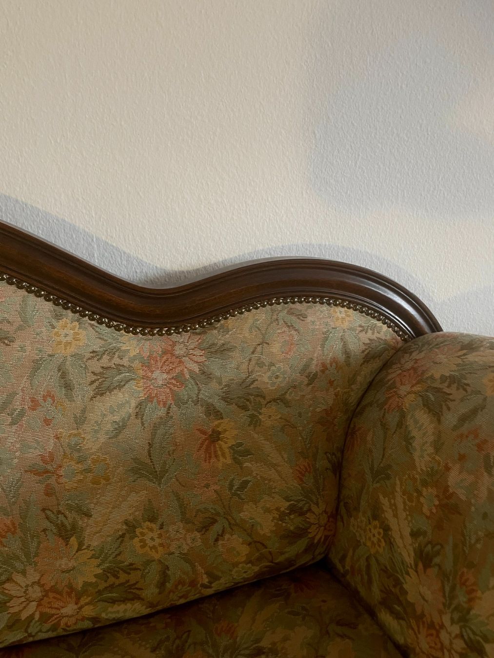 Divani: Sofa im Biedermeier Stil, 2 Personen – Usato da Seftigen venduto da joylyssa 2