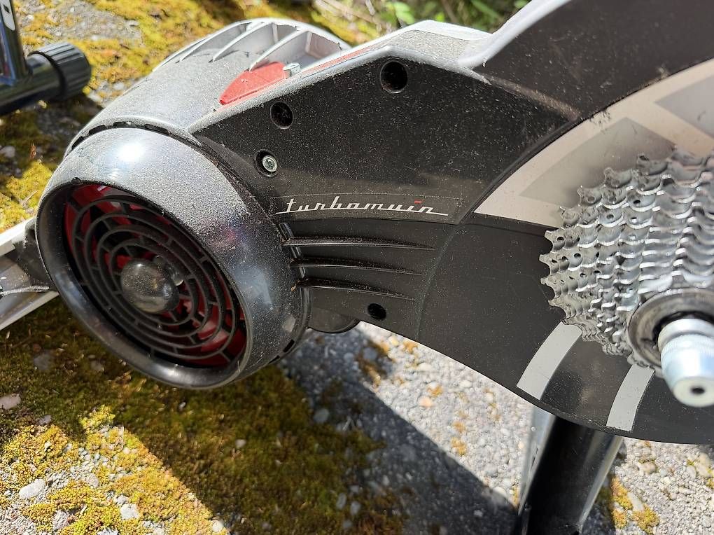 Hometrainer: Elite Turbo Muin Rollentrainer – Usato da Frenkendorf venduto da autodiscount4123 4