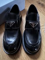 Prada Lackleder Loafers, Grösse 38, Schwarz