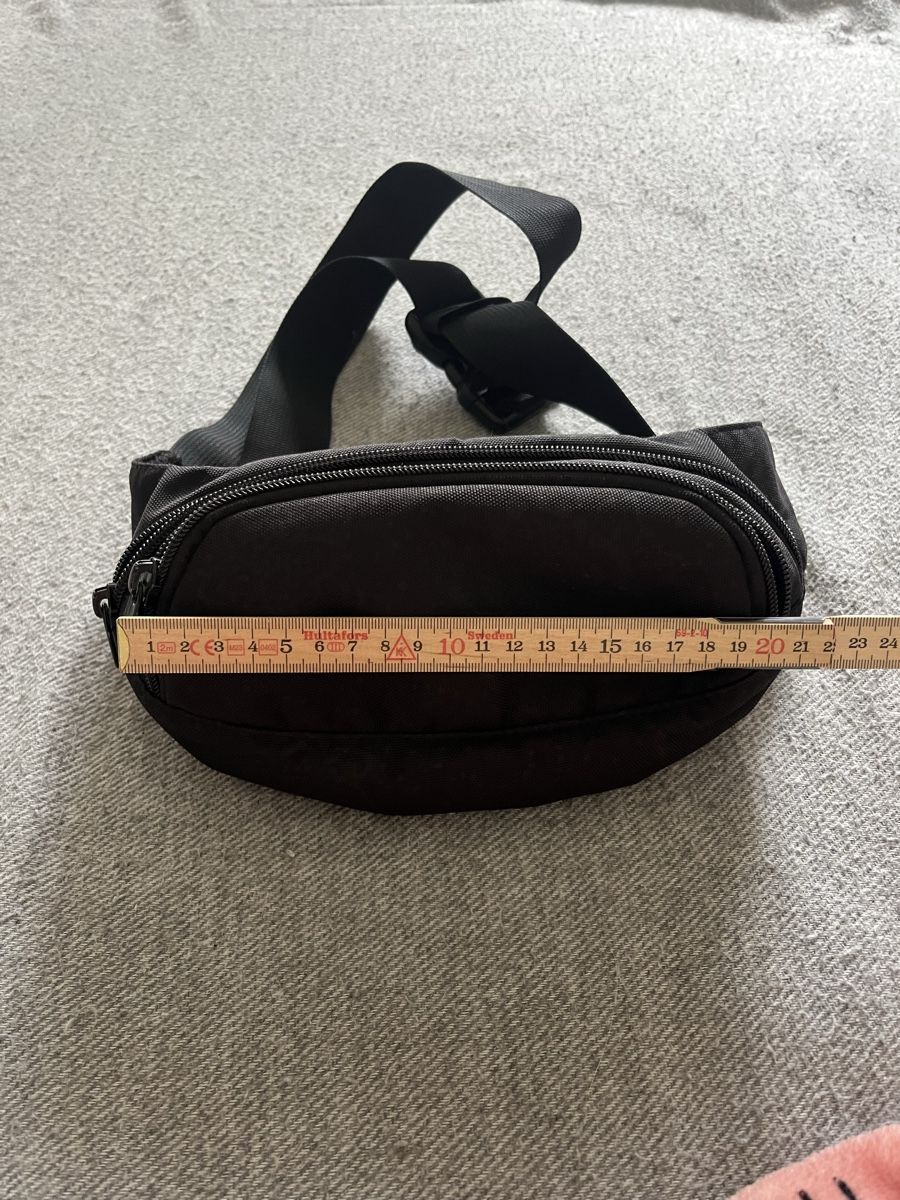 Dakine Borse: Dakine Bauchtasche in Schwarz – Usato da Thalheim venduto da karmabis_ 3