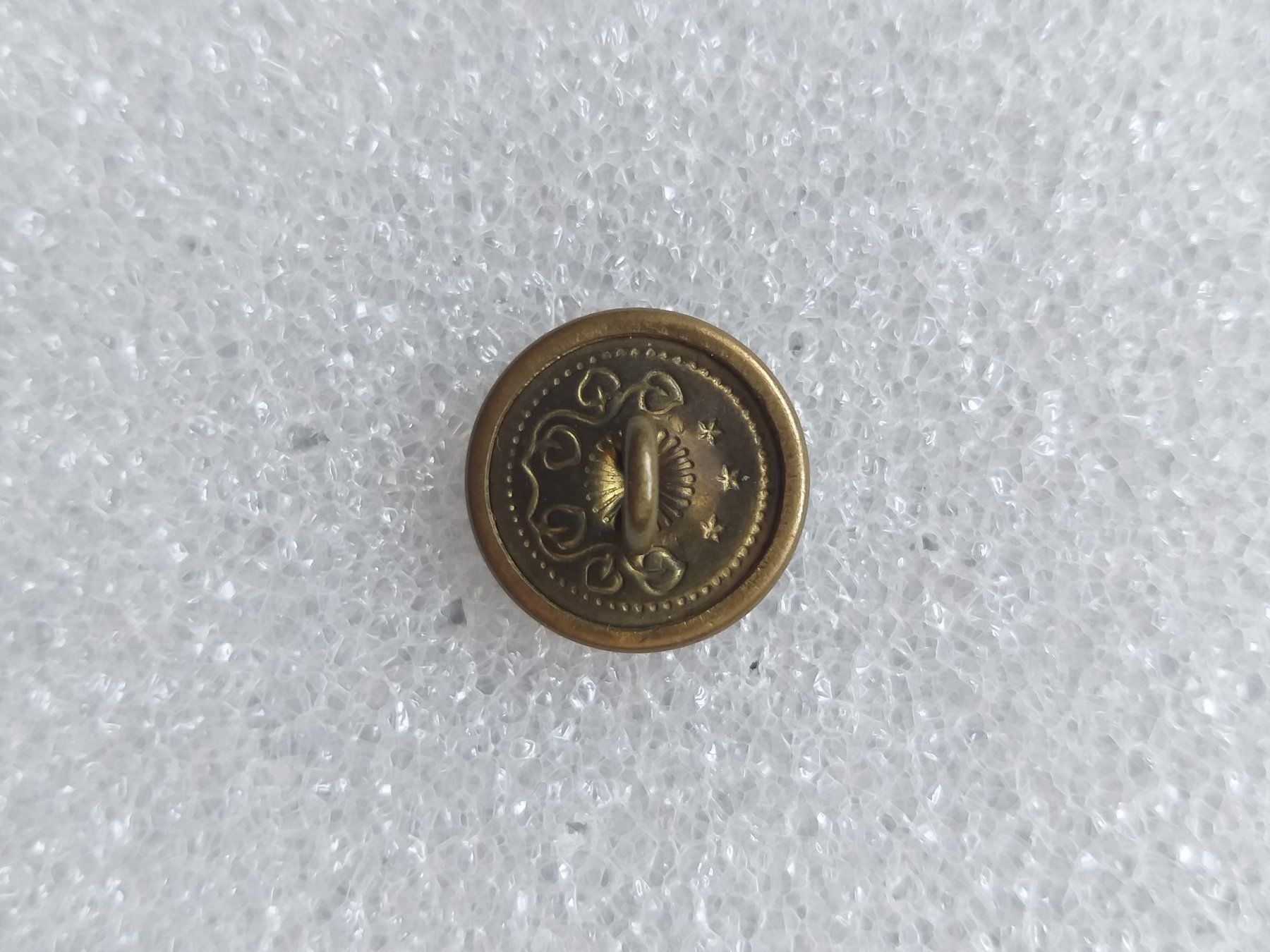 Bottoni: Uniformknopf 16 mm Tschechoslowakei Gold – Usato da Bauma venduto da SwissMilitaria 1