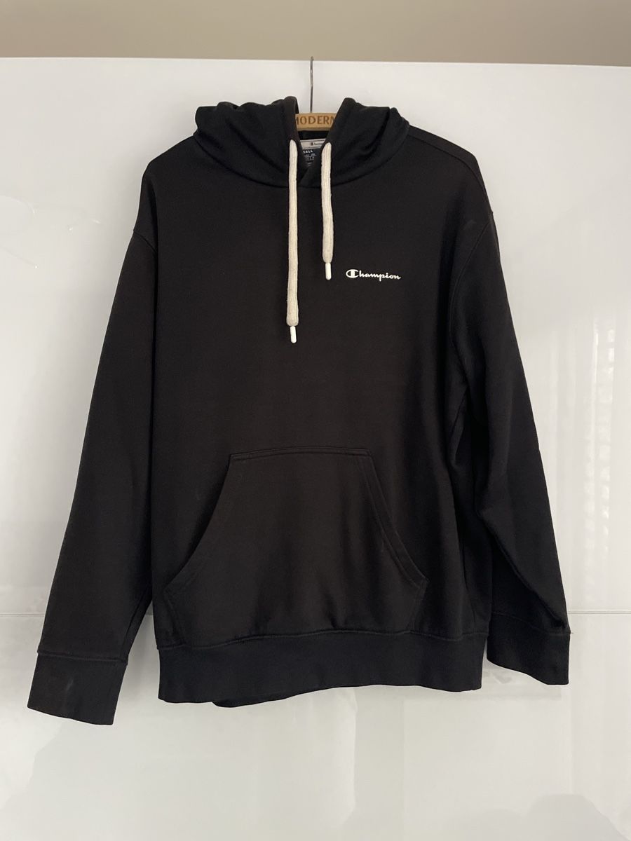 Champion Pullover & Sweatshirts: Champion Hoodie/Pullover in S – Gebraucht aus Grenchen von servet.t