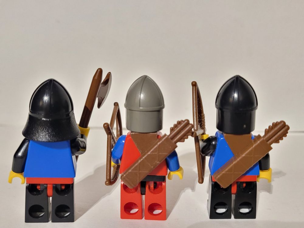 3 Figurines LEGO Castle Chevaliers Vintage - Bon état 2