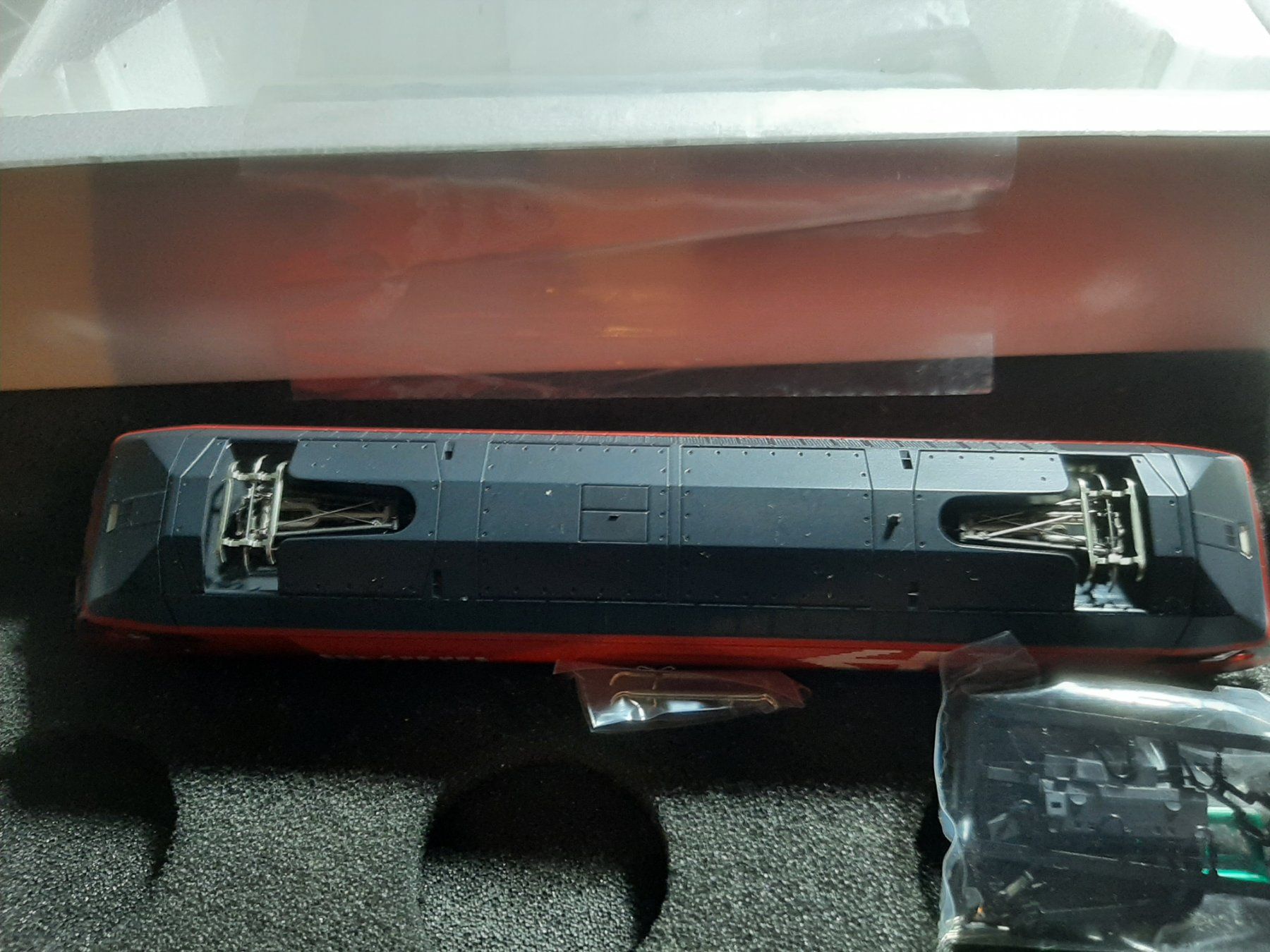 Roco Modelleisenbahnen: ROCO DUMMY SANS MOTEUR Re 460 027 – Gebraucht aus Avully von RIVALIS 2
