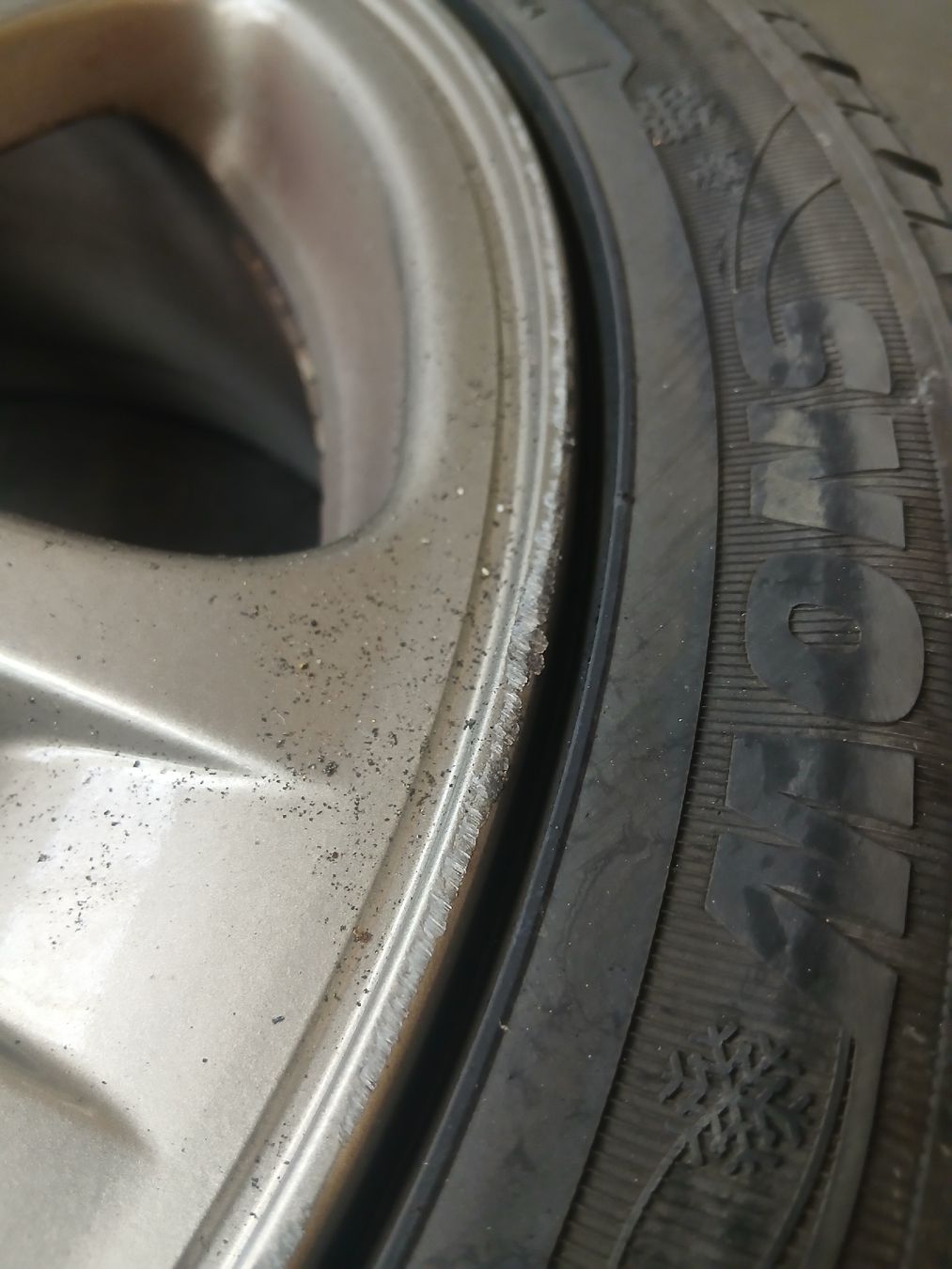 Pneumatici & Ruote complete: Roues 17 pouce Subaru Legacy 2003-2009 – Usato da la heutte venduto da Auto-stock 1
